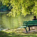 Legame tra uomo e natura: vivere vicino al verde migliora la vita