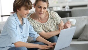 Mediazione parentale nell' utilizzo di internet fattore protettivo per gli adolescenti