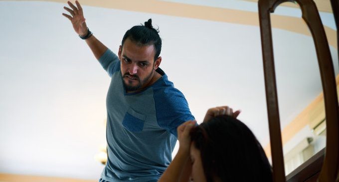 Bambini sculacciati? Salute a rischio: più probabilità di depressione e suicidi