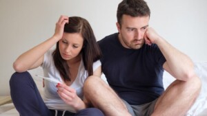 Infertilità maschile le reazioni psicologiche degli uomini all'incapacità di avere figli
