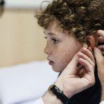 Predire le abilita linguistiche in bambini non udenti grazie a un nuovo algoritmo