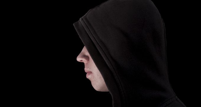 Adolescenti violenti contro i genitori: le cause e i possibili trattamenti terapeutici