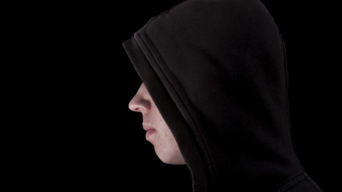 Adolescenti violenti contro i genitori: le cause e i possibili trattamenti terapeutici