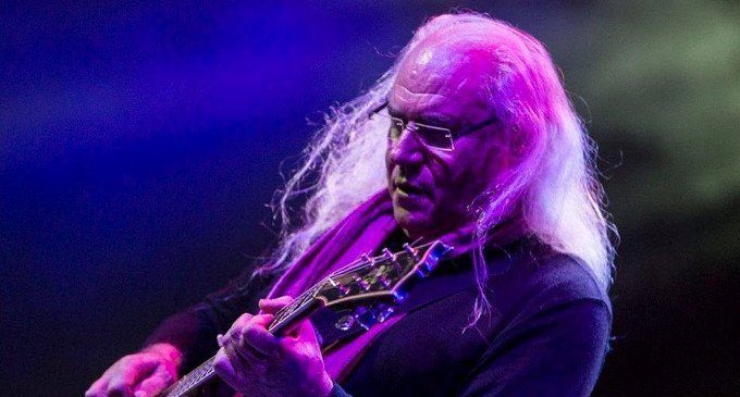 Musica ed ecologia dei sentimenti. Intervista a Franco Mussida