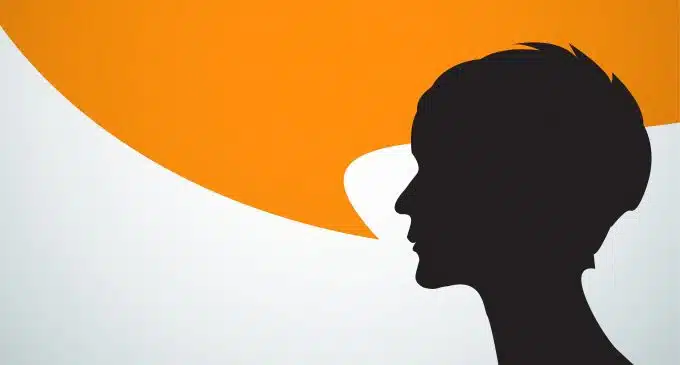 Parlare da soli stimolo cognitivo - Self Talk