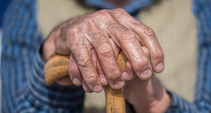 Religiosità nella terza età: l'influenza degli ormoni sessuali - Neuroscienze