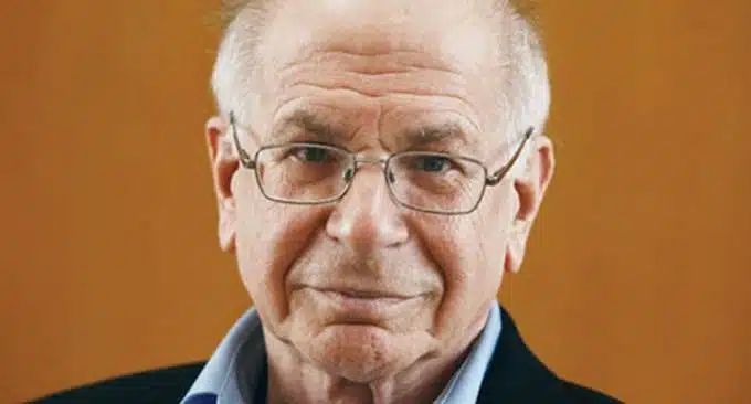Daniel Kahneman gli studi sui processi decisionali che gli valsero il Nobel