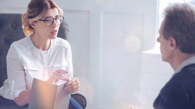 Disturbi di personalità: auto-diagnosi dei pazienti e diagnosi dei professionisti a confronto