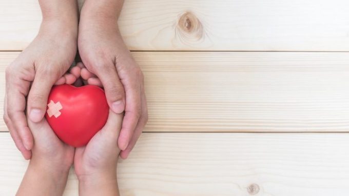 Non tutti gli eroi indossano un mantello: la comunicazione degli operatori incontra i bisogni di genitori e bambini nel reparto oncologico