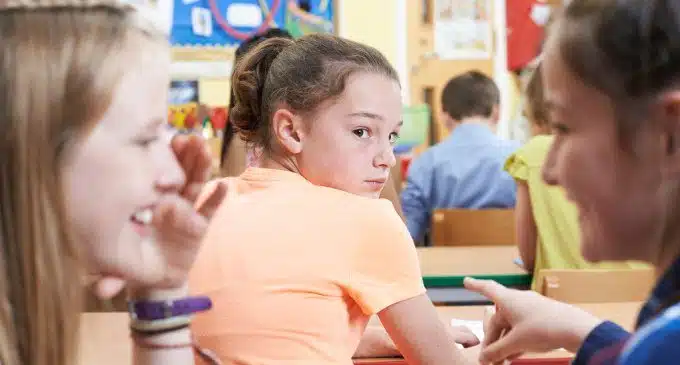 Bullismo a scuola: i fattori che spingono gli spettatori a fermare il bullo