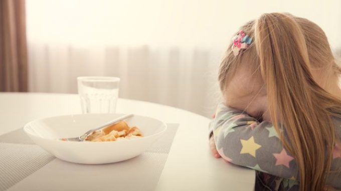 Feeding disorders o Eating disorders? I disturbi alimentari durante l’infanzia