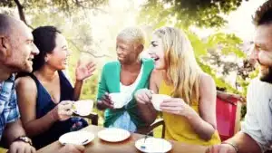 Interazioni sociali reali e virtuali a confronto: gli effetti sulla salute psichica