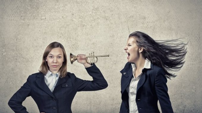 Perché notiamo più rapidamente una voce aggressiva rispetto ad una normale o felice?