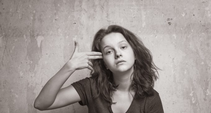 Giovani e suicidio: fattori di rischio