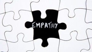 Empatia: come il consumo di MDMA influenza le capacità empatiche