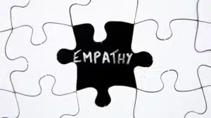 Empatia: come il consumo di MDMA influenza le capacità empatiche