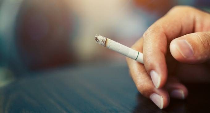 È possibile che fumare troppo danneggi la vista? – Gli effetti del fumo sulla discriminazione dei colori