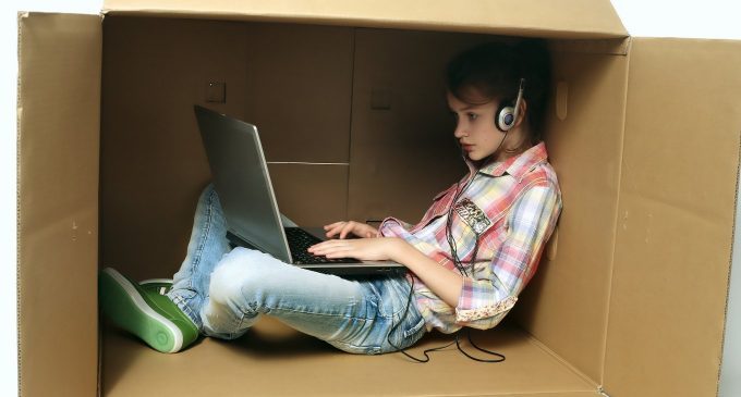 La pornografia influisce sulla gratificazione sessuale degli adolescenti?