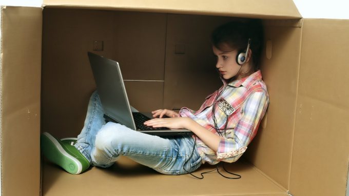 La pornografia influisce sulla gratificazione sessuale degli adolescenti?