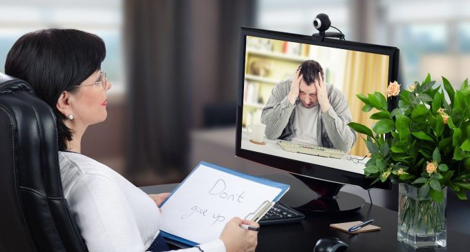 Le terapie online: quello che accade attraverso uno schermo