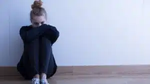 Ansia sociale e disregolazione emotiva negli adolescenti - Psicologia