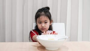 Disturbi dell alimentazione fattori di rischio in infanzia e adolescenza