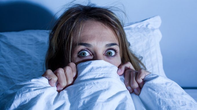 Sogni che fanno paura: il ruolo degli incubi nella regolazione emotiva
