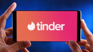Tinder: la reale efficacia dell'app nella ricerca di un partner - Psicologia
