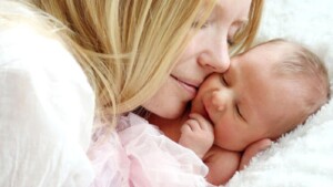 Marsupioterapia: effetti del contatto cutaneo tra madri e neonati prematuri