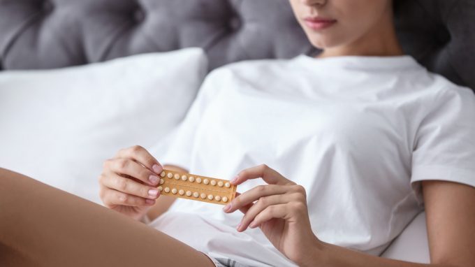 La pillola anticoncezionale: effetti sul cervello e sull’efficacia cognitiva