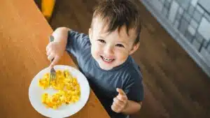 Alimentazione: dall'allattamento all'alimentazione autonoma del bambino