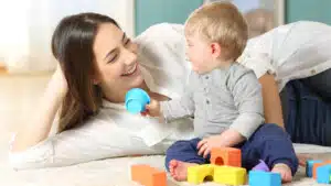 Attaccamento e funzione riflessiva: il loro ruolo nel gioco madre-bambino