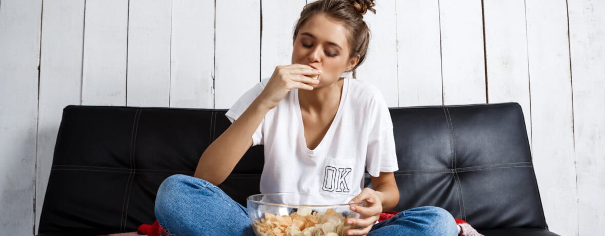 Fame emotiva: le ragioni e i pericoli del gestire stress e ansia tramite il cibo