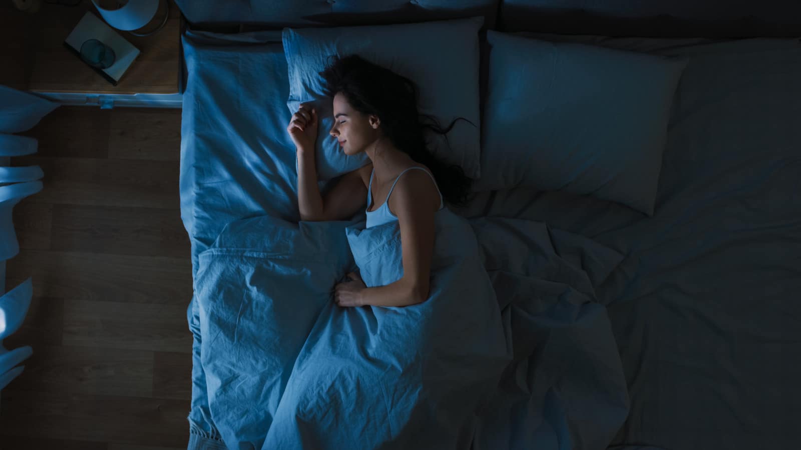 Sogni lucidi: quale associazione con risvegli notturni e utilizzo della sveglia