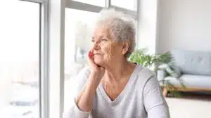 Covid-19: isolamento sociale , depressione e rischio suicidio nell’anziano