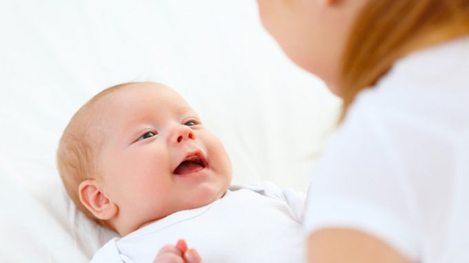 Il massaggio neonatale come strumento che sostiene e favorisce il benessere del neonato, la genitorialità e il legame di attaccamento genitore-bambino