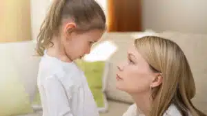 Emozioni: l'influenza dei genitori sulla regolazione emotiva del bambino