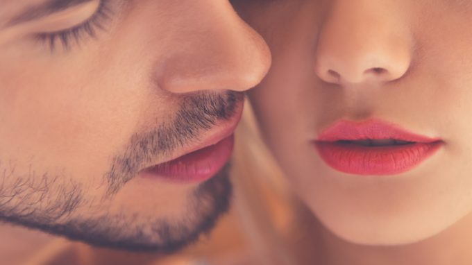 Dal climax del piacere alla finzione: la storia e l’evoluzione dell’orgasmo