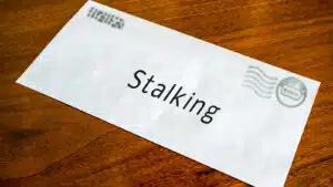 Stalking: stile di attaccamento e mentalizzazione dello stalker - Psicologia
