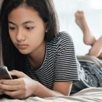 Adolescenza e sintomi internalizzanti: tra social network e co-ruminazione