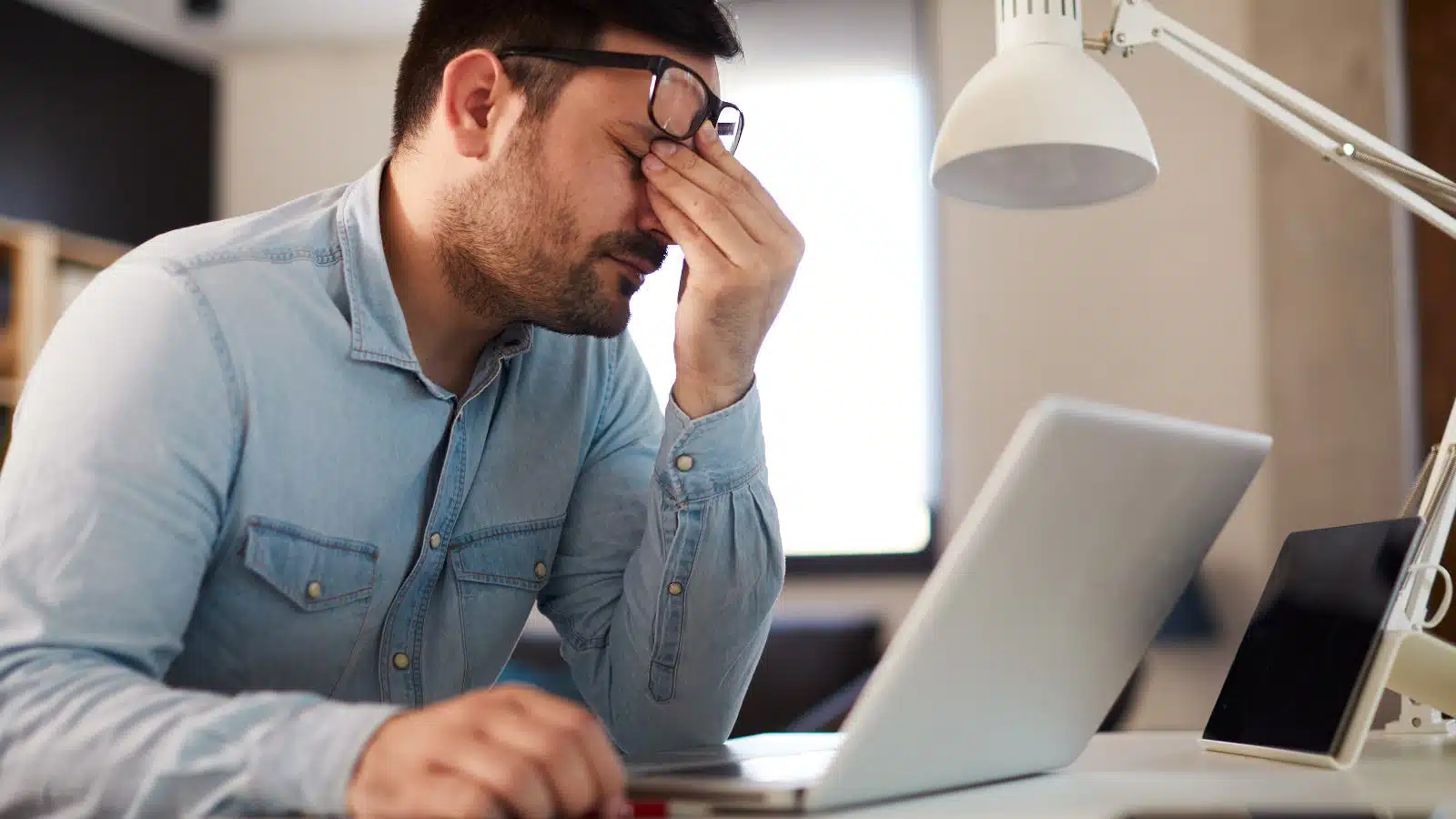 Violenza sul posto di lavoro, stress occupazionale e prestazioni sostenibili