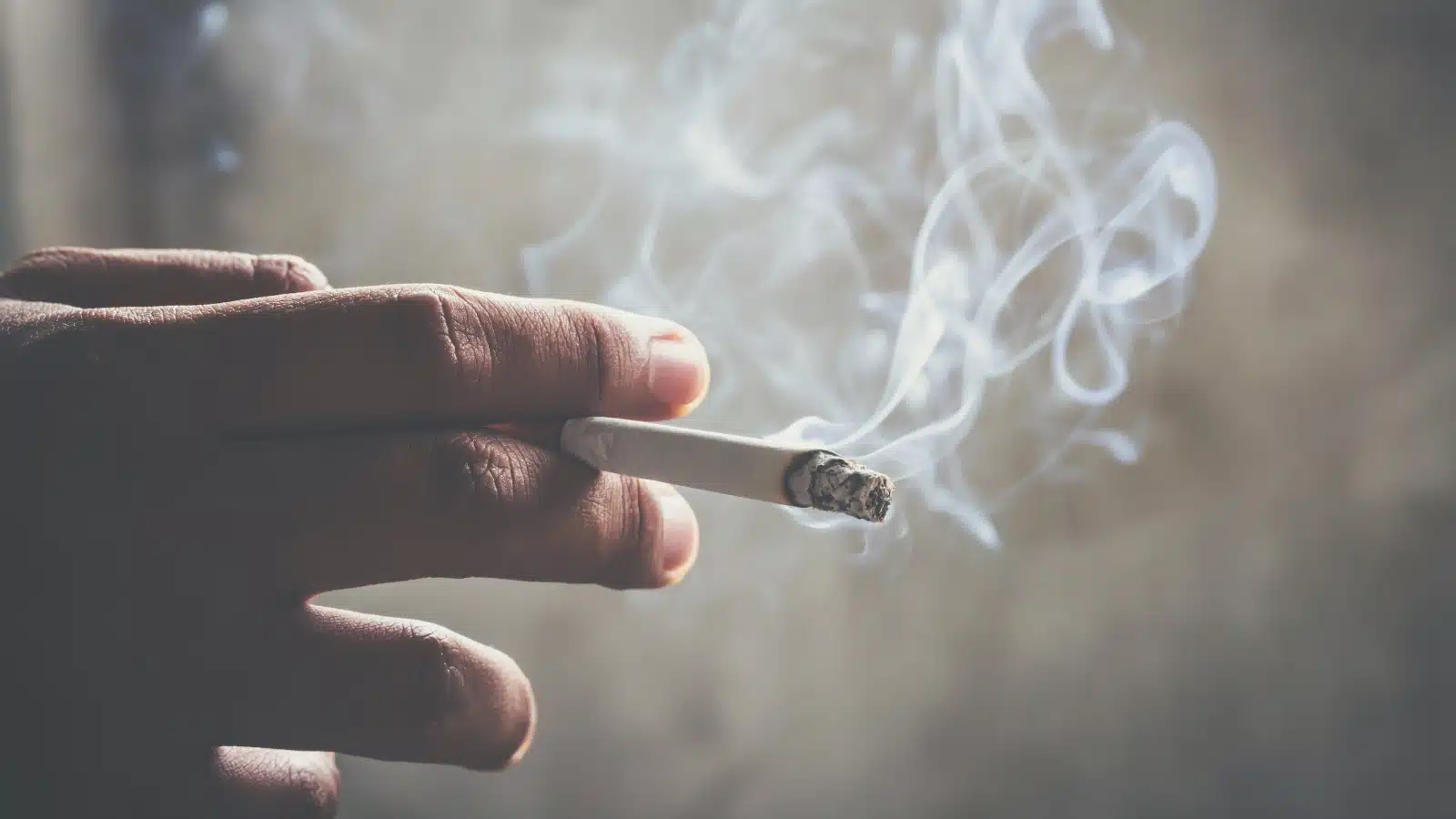 Covid-19 e fumo l'effetto della coronafobia sul comportamento dei fumatori