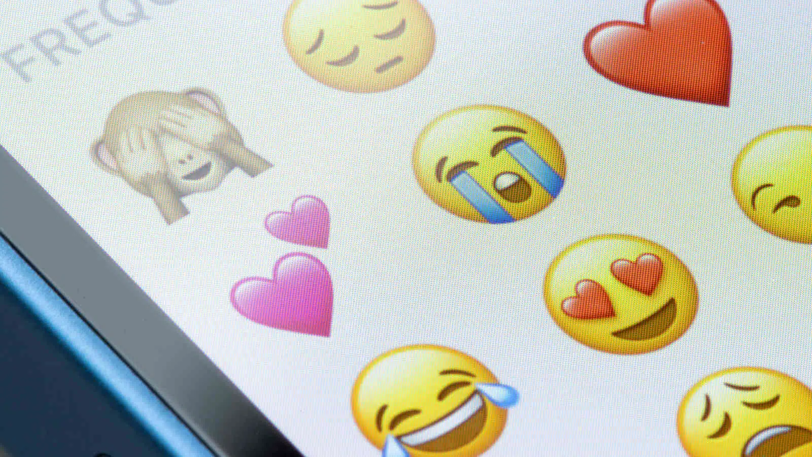 Emoji e emoticon: la comunicazione a confronto con le espressioni facciali