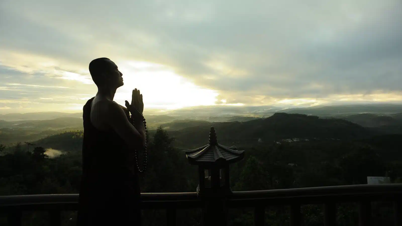Mindfulness le origini della pratica e il Buddismo agnostico