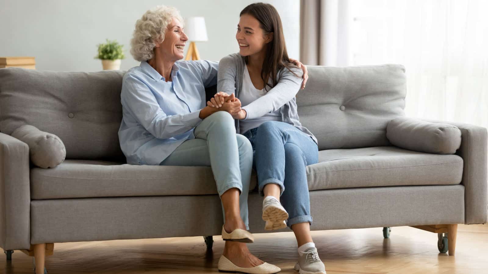 Comunicare con gli anziani: gli effetti benefici di una conversazione