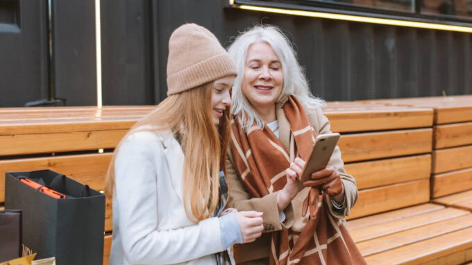Digital agency e ruolo degli adulti in adolescenza – Psicologia Digitale